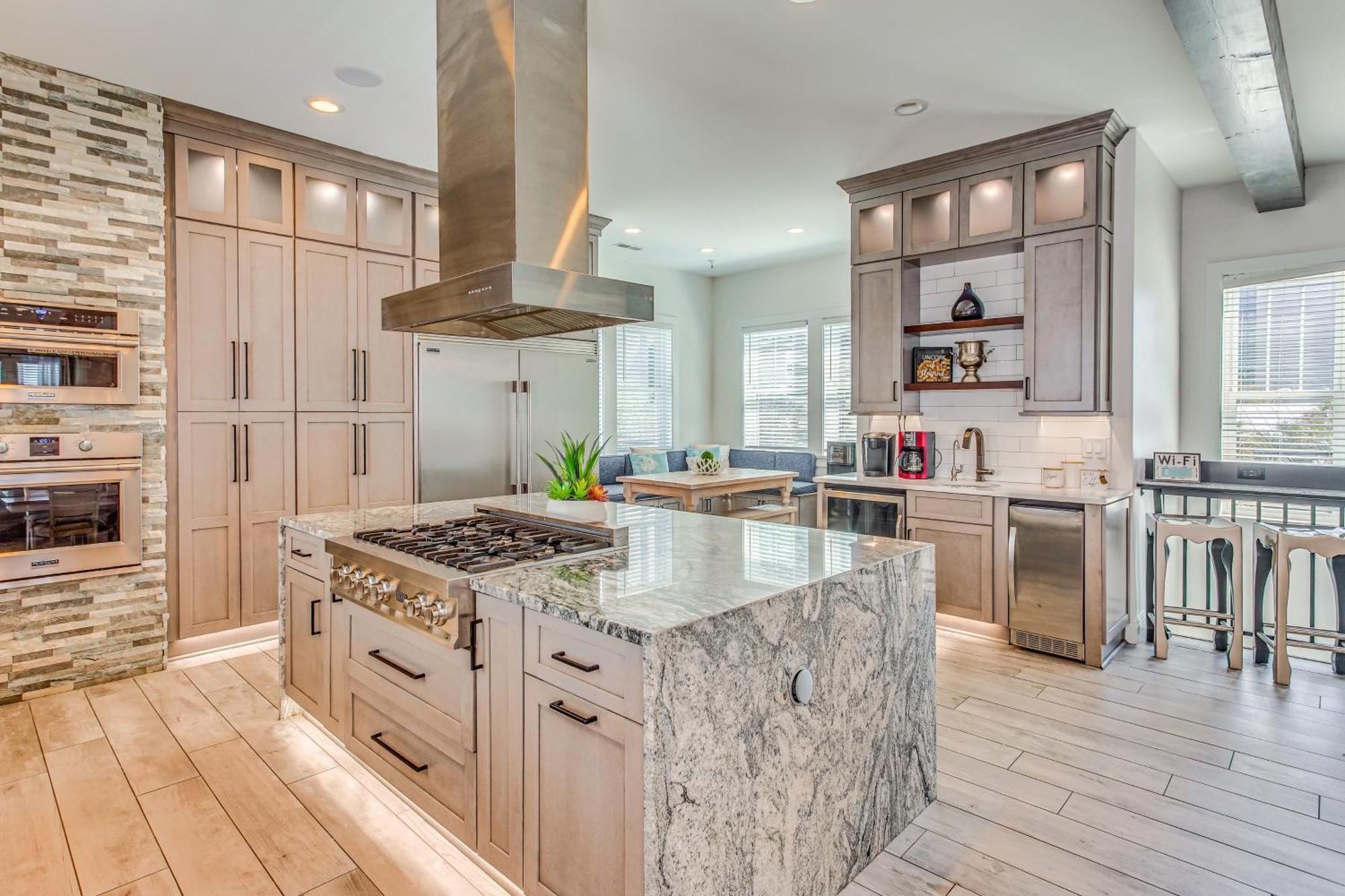 Myrtle Beach House With Hot Tub, Walk To Beach Экстерьер фото